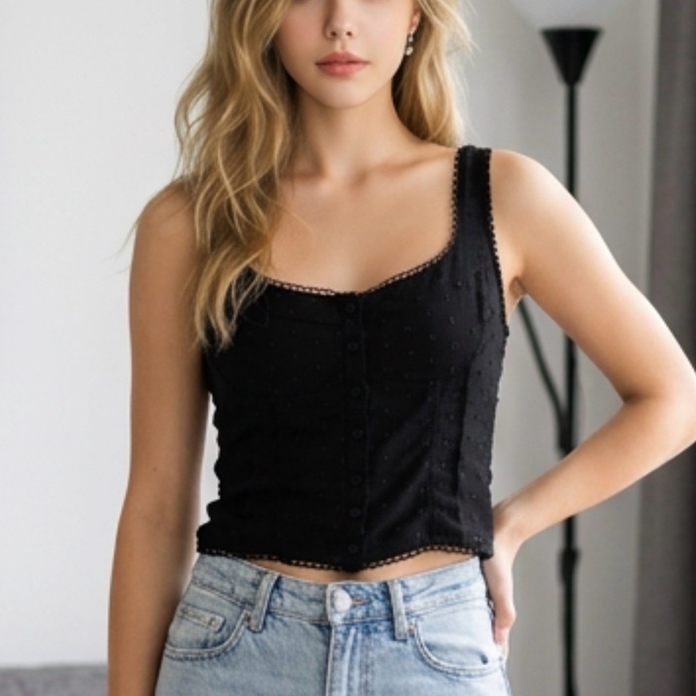 Dazy Black Textured Knit Cropped Button-Front Tank Lace Trim Dot Size S